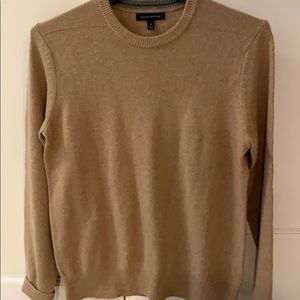 2 men’s sweaters